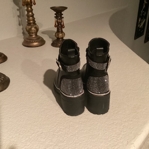 Rouge Women Ankle Sequins Boots, Size 8, Color Black NEW - Picture 3 of 4